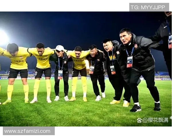 足球明星与青岛朋友的深厚情谊与共同成长之路