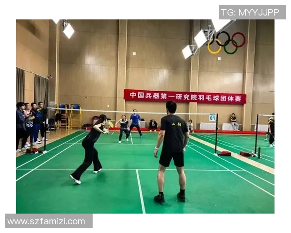 重庆羽毛球队奋勇拼搏全国锦标赛背后的奋斗故事与辉煌成就